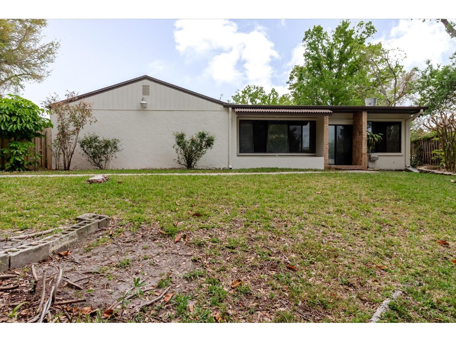 8222 La Serena Drive Tampa FL 33614 TB8484918 image78