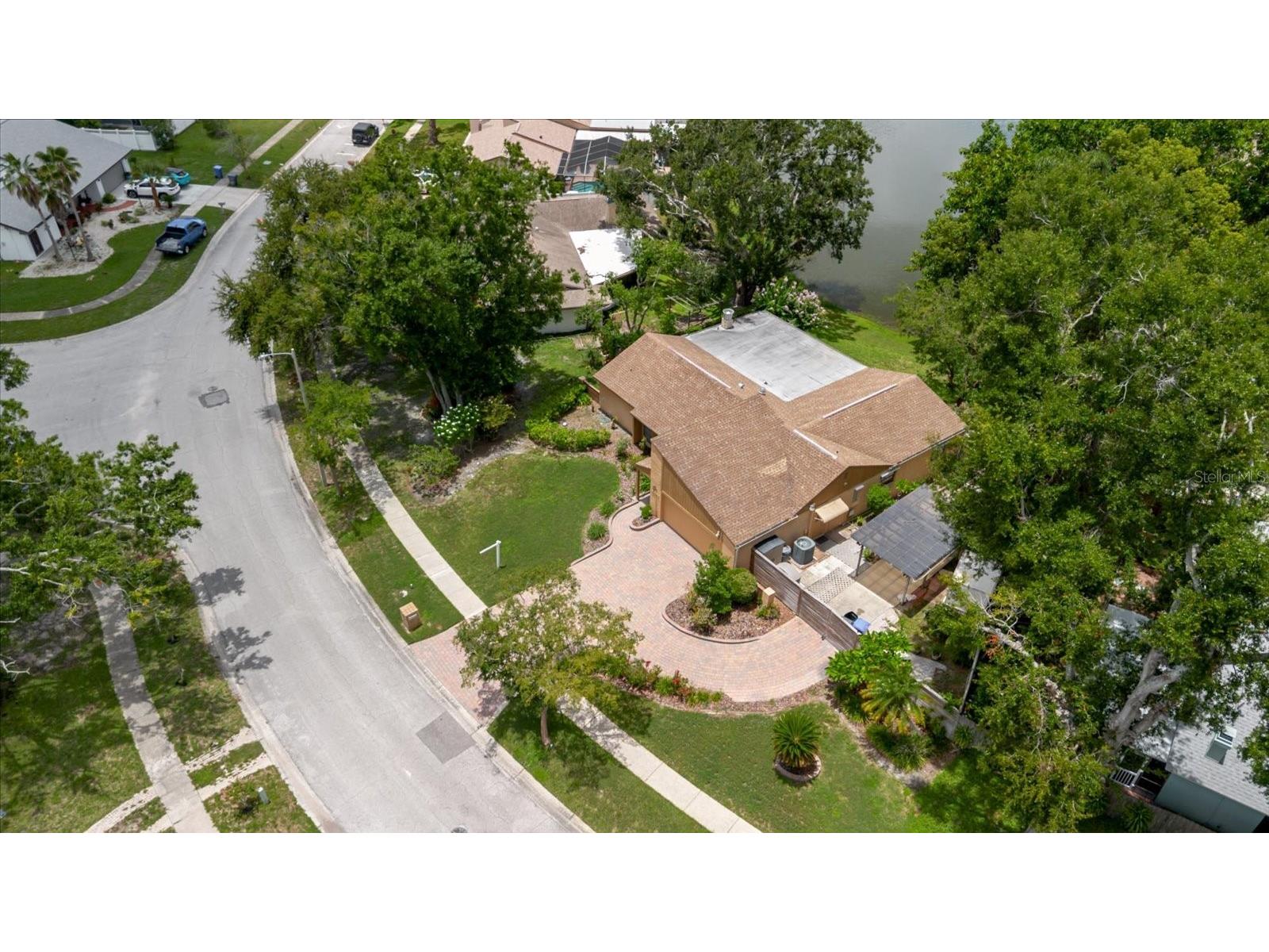 8222 La Serena Drive Tampa FL 33614 TB8484918 image84