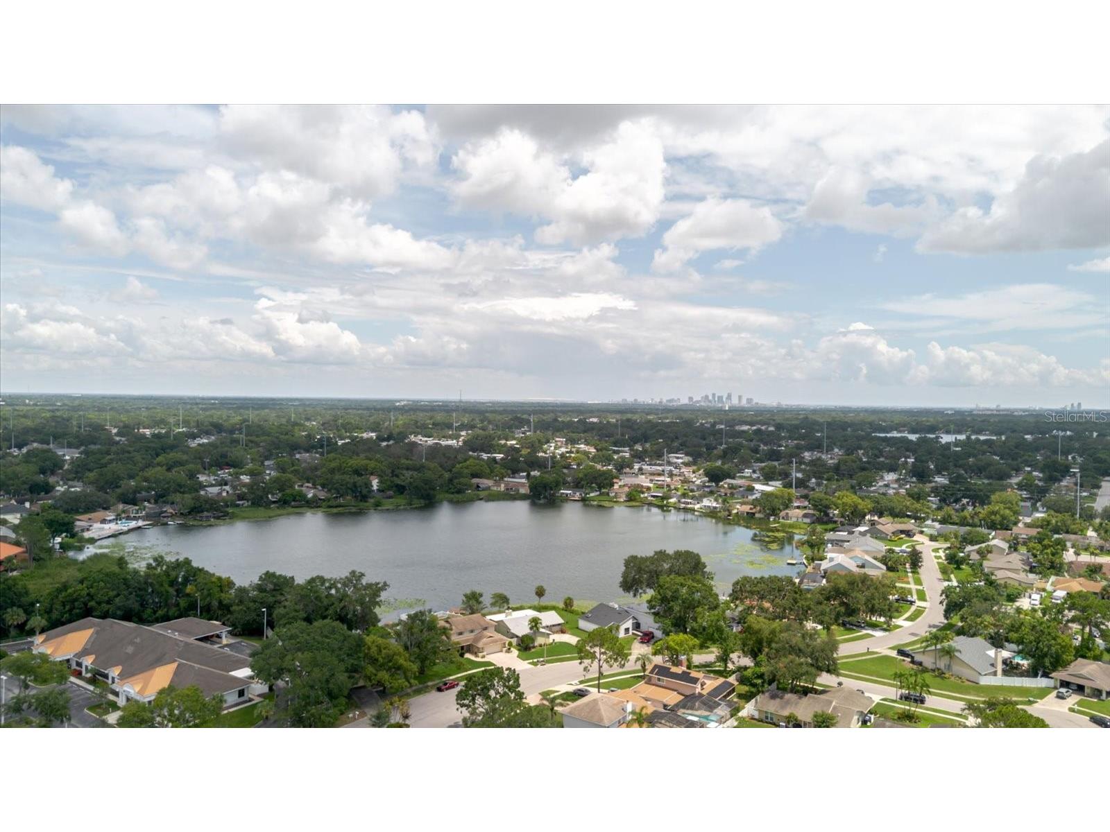 8222 La Serena Drive Tampa FL 33614 TB8484918 image89