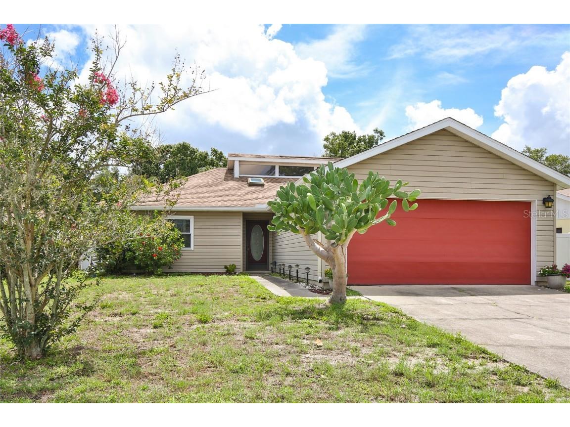 8223 Country Oaks Court Sarasota FL 34243 A4614351 image1