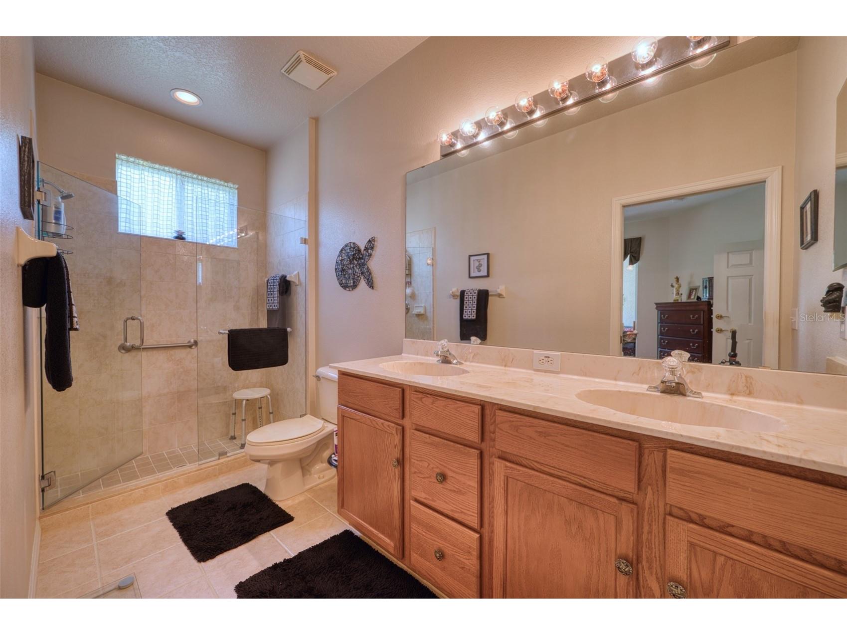 8223 Simpson Falls Court Sarasota FL 34243 A4691459 image23
