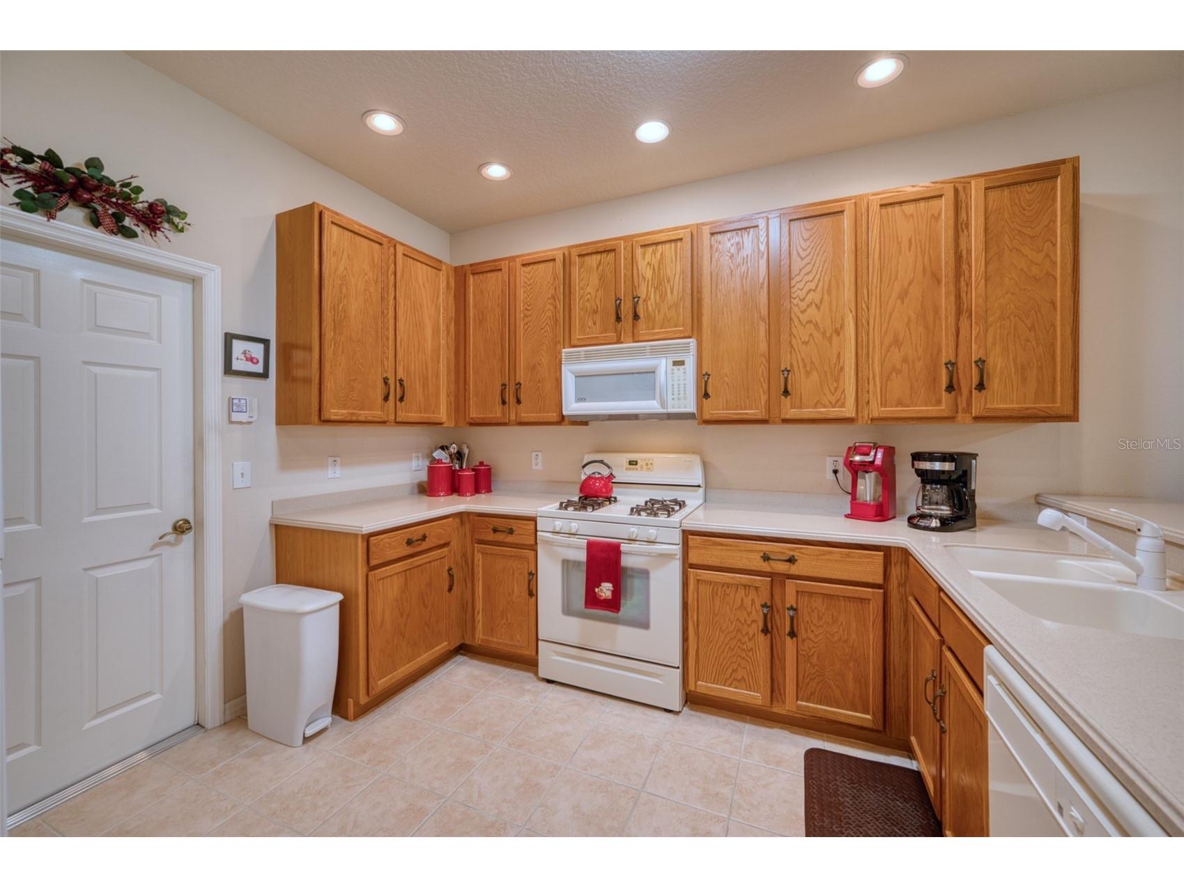 8223 Simpson Falls Court Sarasota FL 34243 A4691459 image8