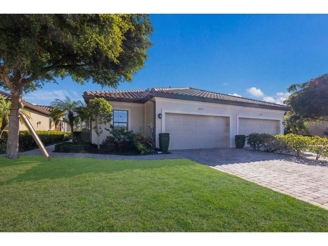 8224 Varenna Drive Sarasota FL 34231 A4634356 image1