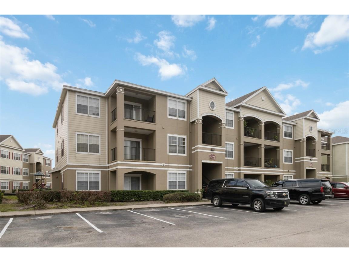 8225 Claire Ann Dr #203 Orlando FL 32825 S5097585 image1