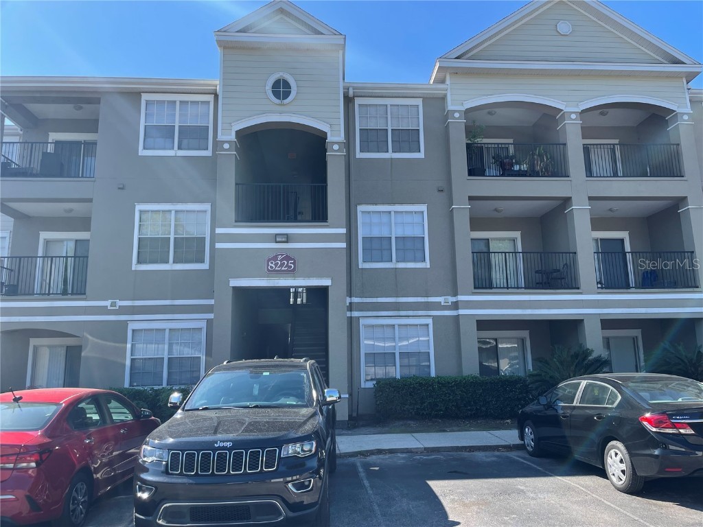 8225 Claire Ann Drive #102 Orlando FL 32825 O6213163 image1