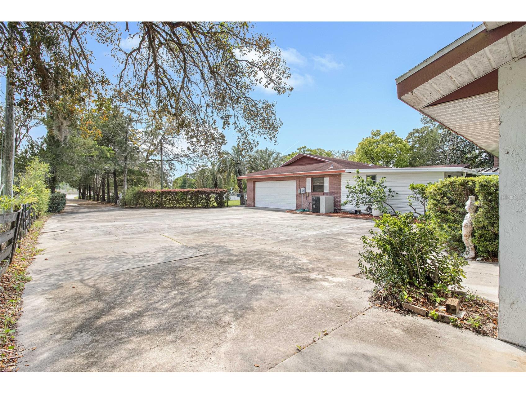 8225 E Highway 25 Belleview FL 34420 OM726523 image6