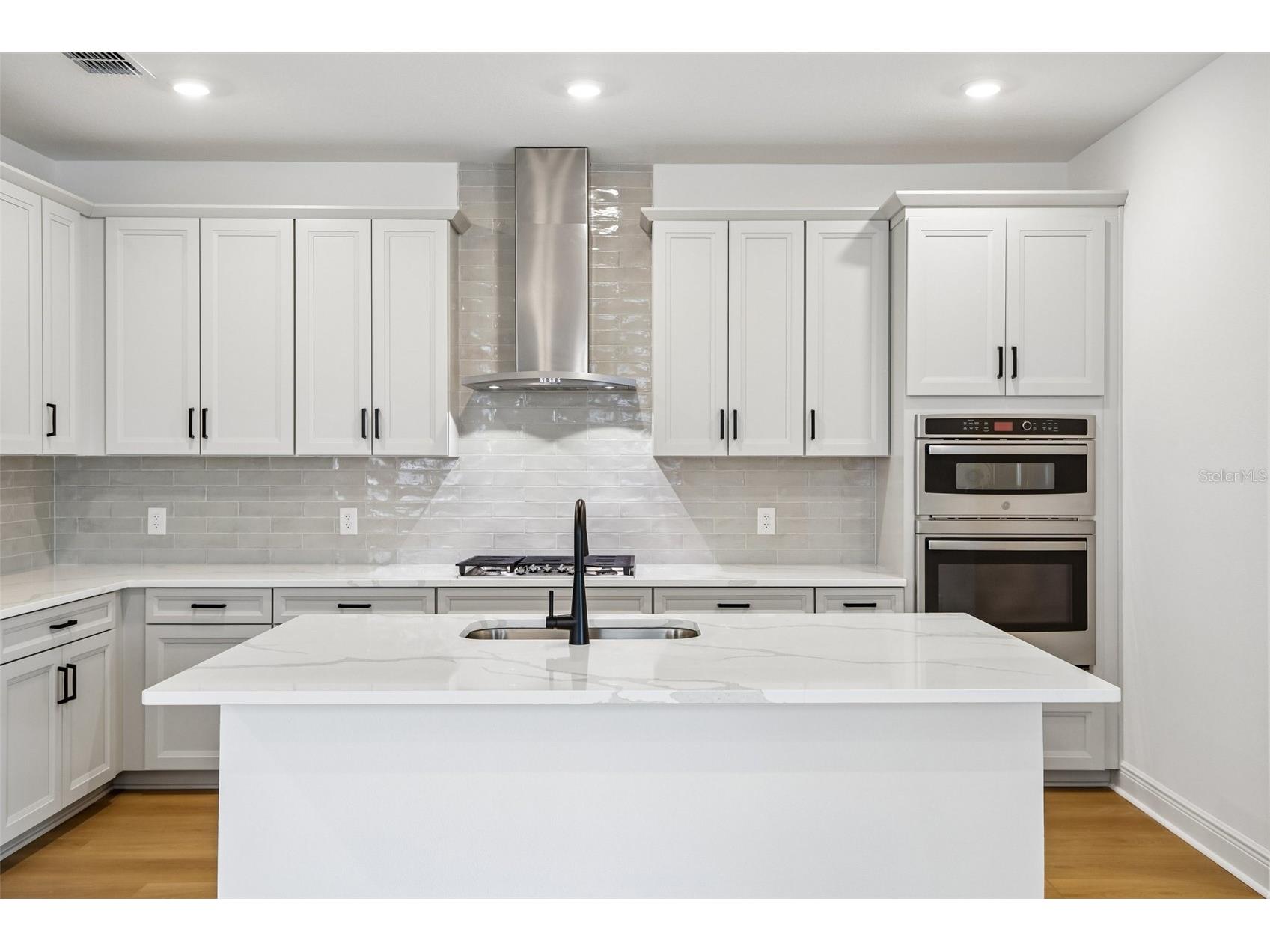 8225 Seaflower Parkway Bradenton FL 34210 R4911218 image3