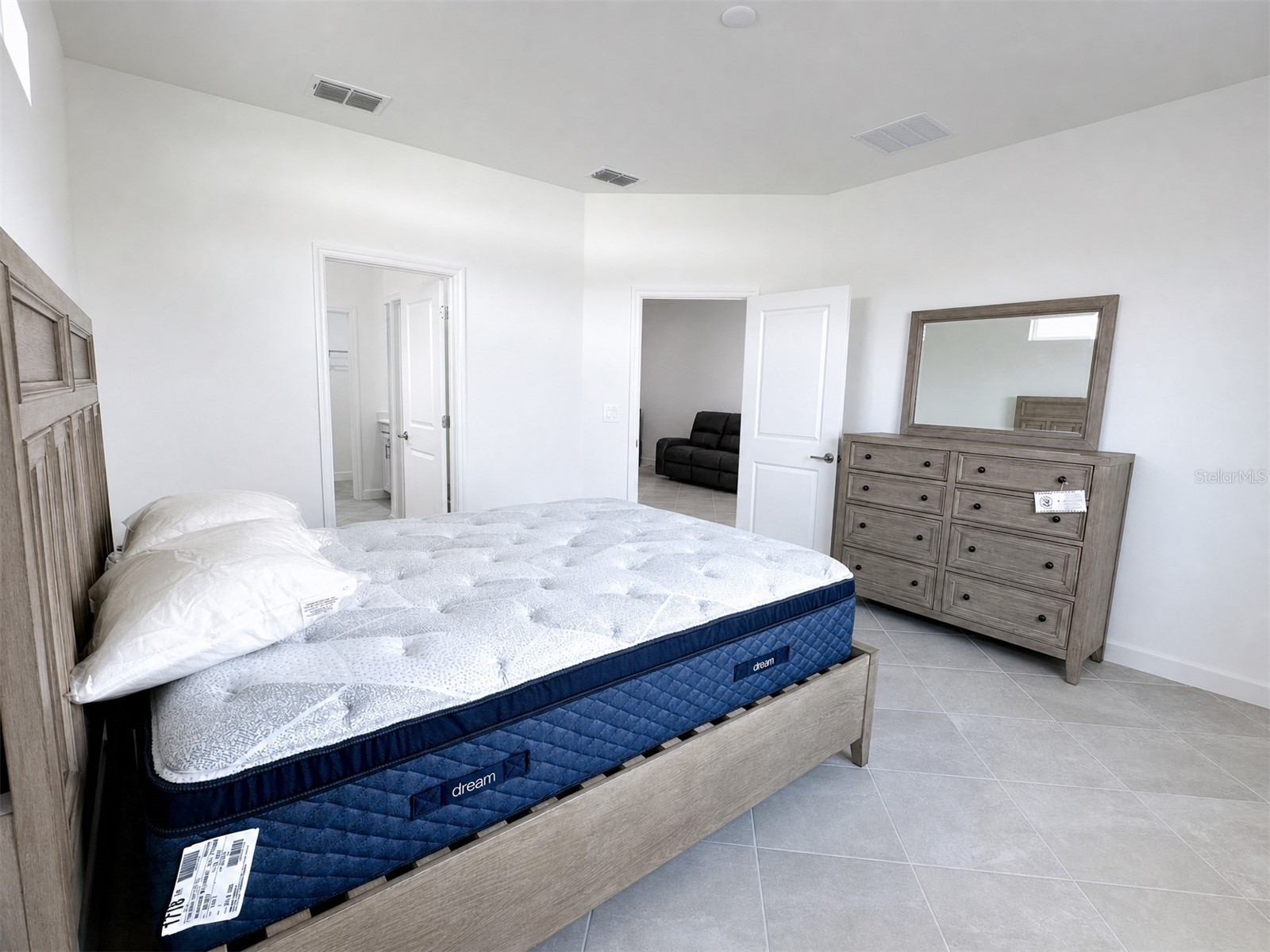 8225 Shore Lake Drive Englewood FL 34224 N6144100 image11
