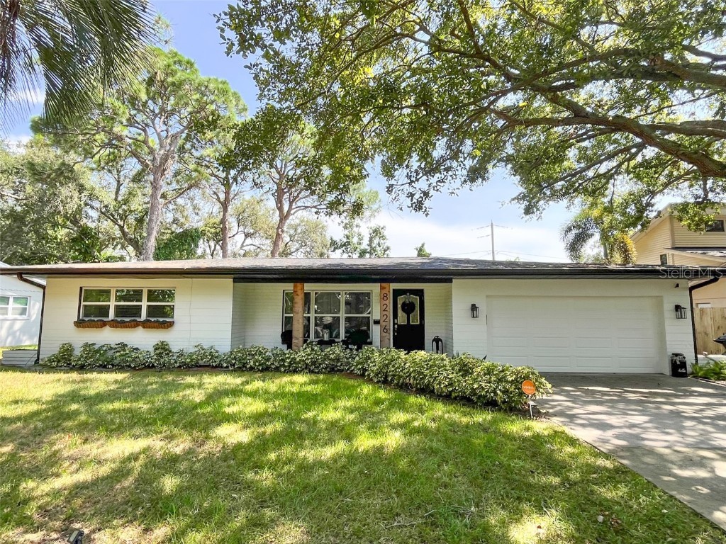 8226 33rd Avenue N Saint Petersburg FL 33710 U8256025 image1