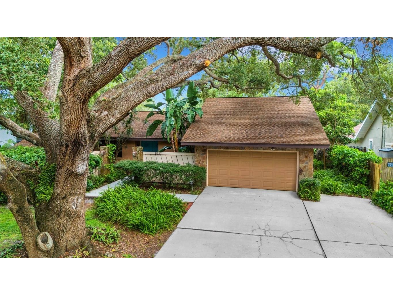 8227 33rd Avenue N Saint Petersburg FL 33710 TB8317799 image1