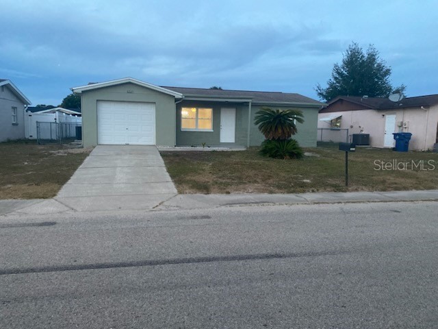 8227 Saybrook Drive Port Richey FL 34668 TB8452581 image1