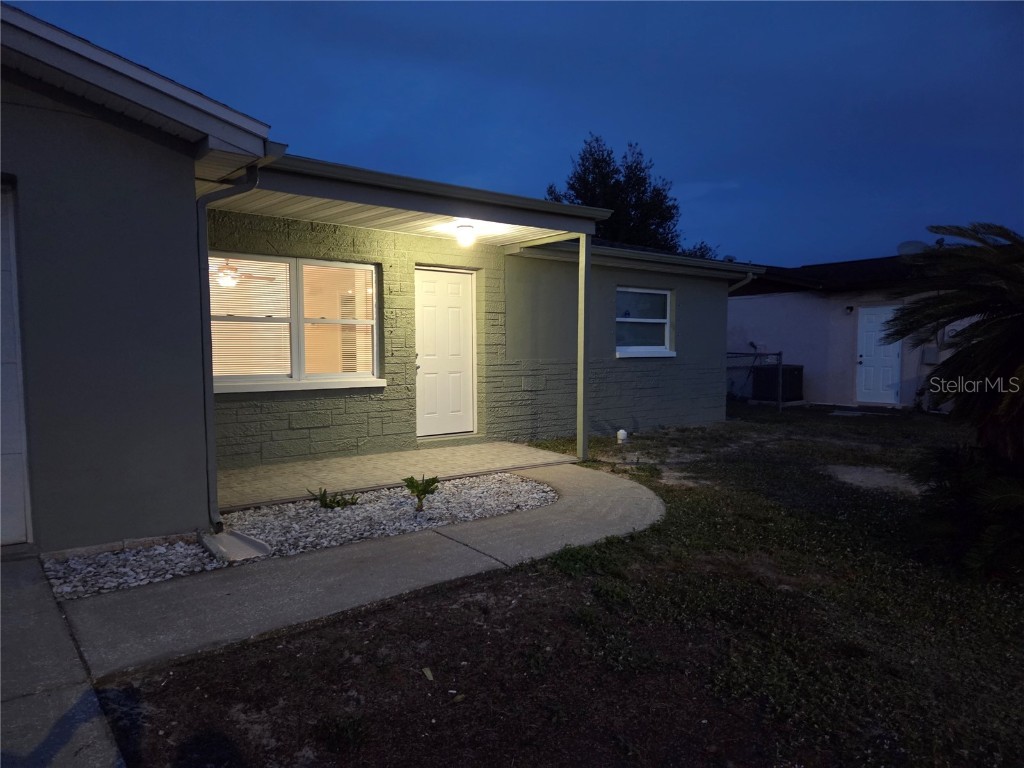 8227 Saybrook Drive Port Richey FL 34668 TB8452581 image3