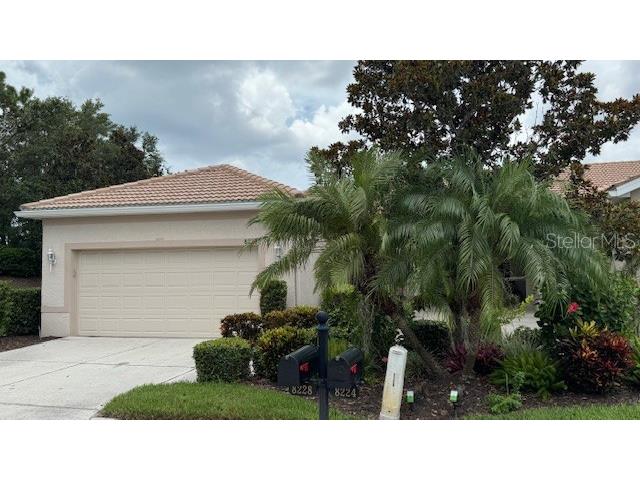 8228 Simpson Falls Court Sarasota FL 34243 A4658021 image1