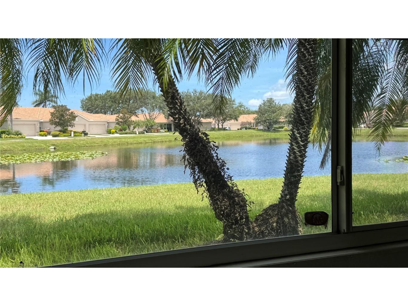 8228 Simpson Falls Court Sarasota FL 34243 A4658021 image10