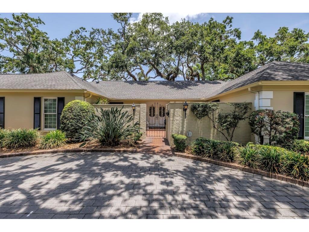 8229 22nd Avenue N Saint Petersburg FL 33710 TB8414239 image1