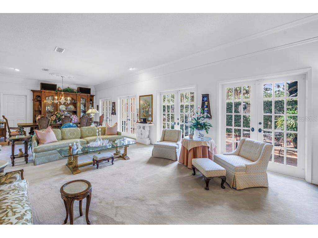 8229 22nd Avenue N Saint Petersburg FL 33710 TB8414239 image11