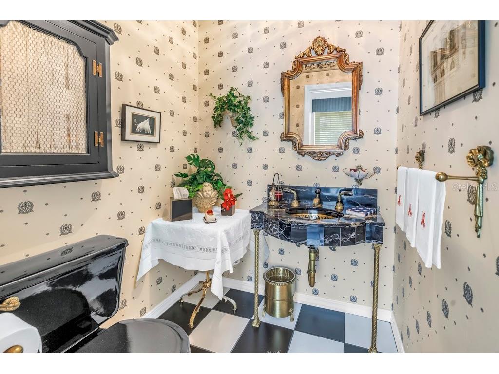 8229 22nd Avenue N Saint Petersburg FL 33710 TB8414239 image29