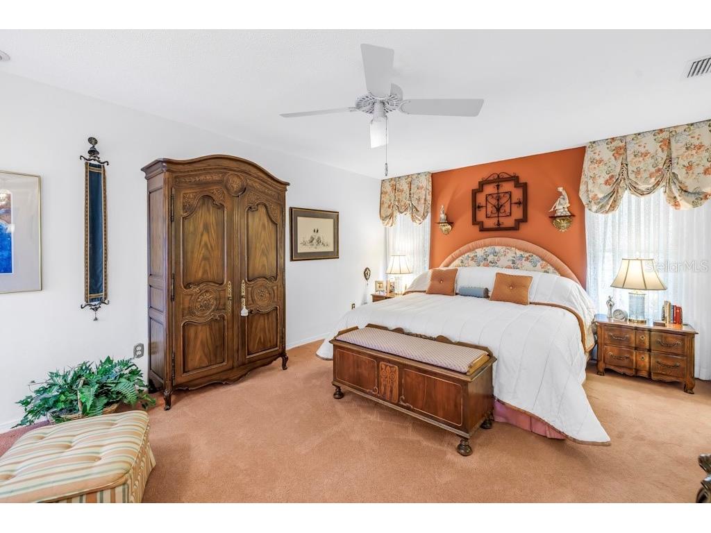 8229 22nd Avenue N Saint Petersburg FL 33710 TB8414239 image39