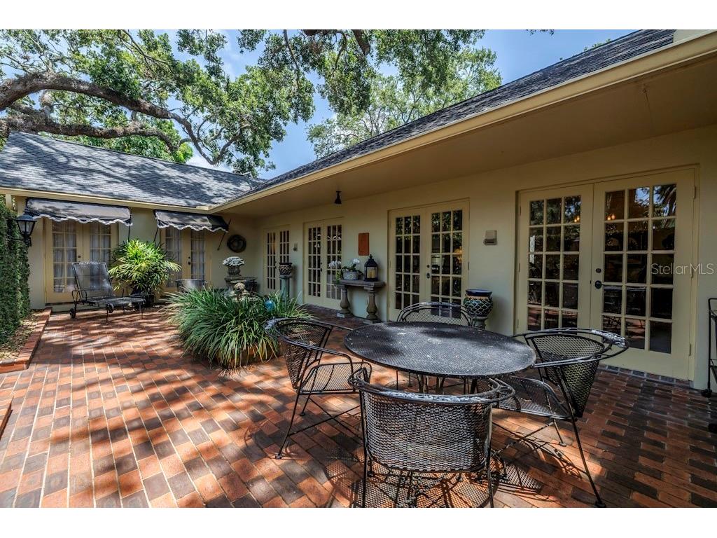 8229 22nd Avenue N Saint Petersburg FL 33710 TB8414239 image7