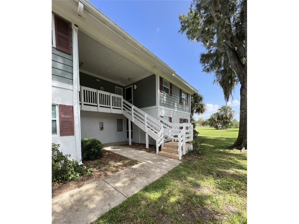 8229 Fairways Circle #F104 Ocala FL 34472 OM665596 image1