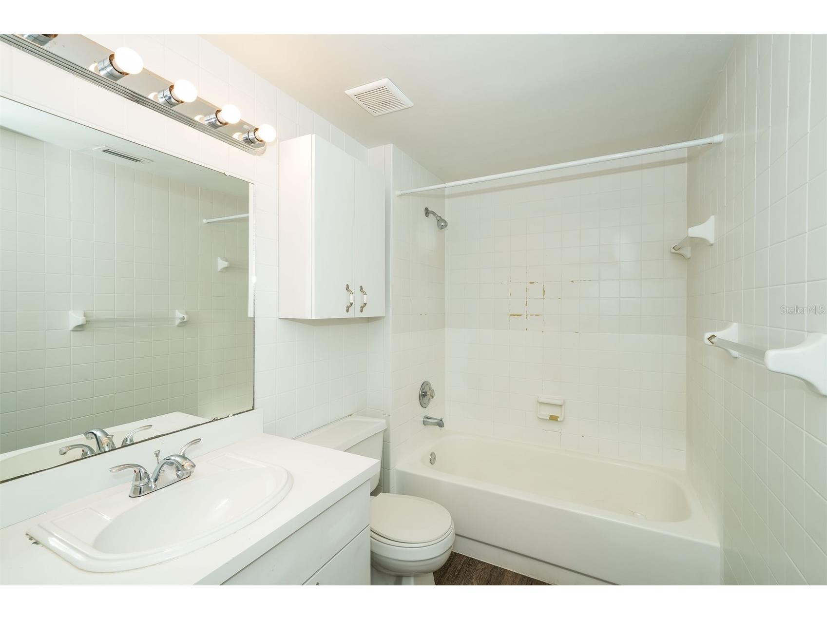 8229 Malvern Circle Tampa FL 33634 O6408462 image14