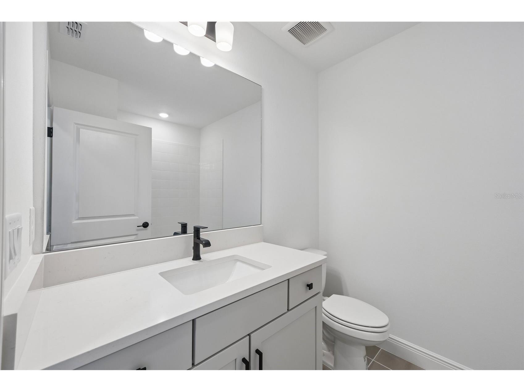8229 Seaflower Parkway Bradenton FL 34210 R4910388 image17