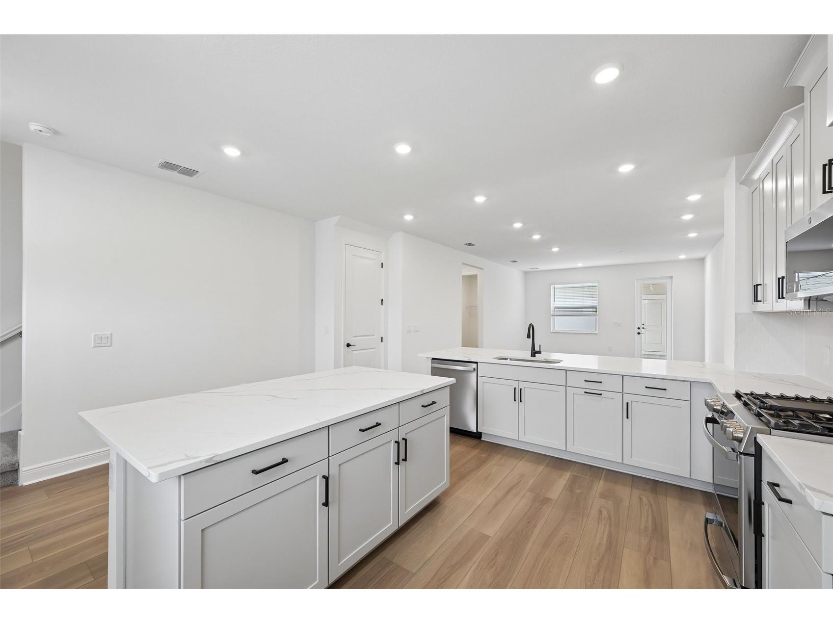 8229 Seaflower Parkway Bradenton FL 34210 R4910388 image3