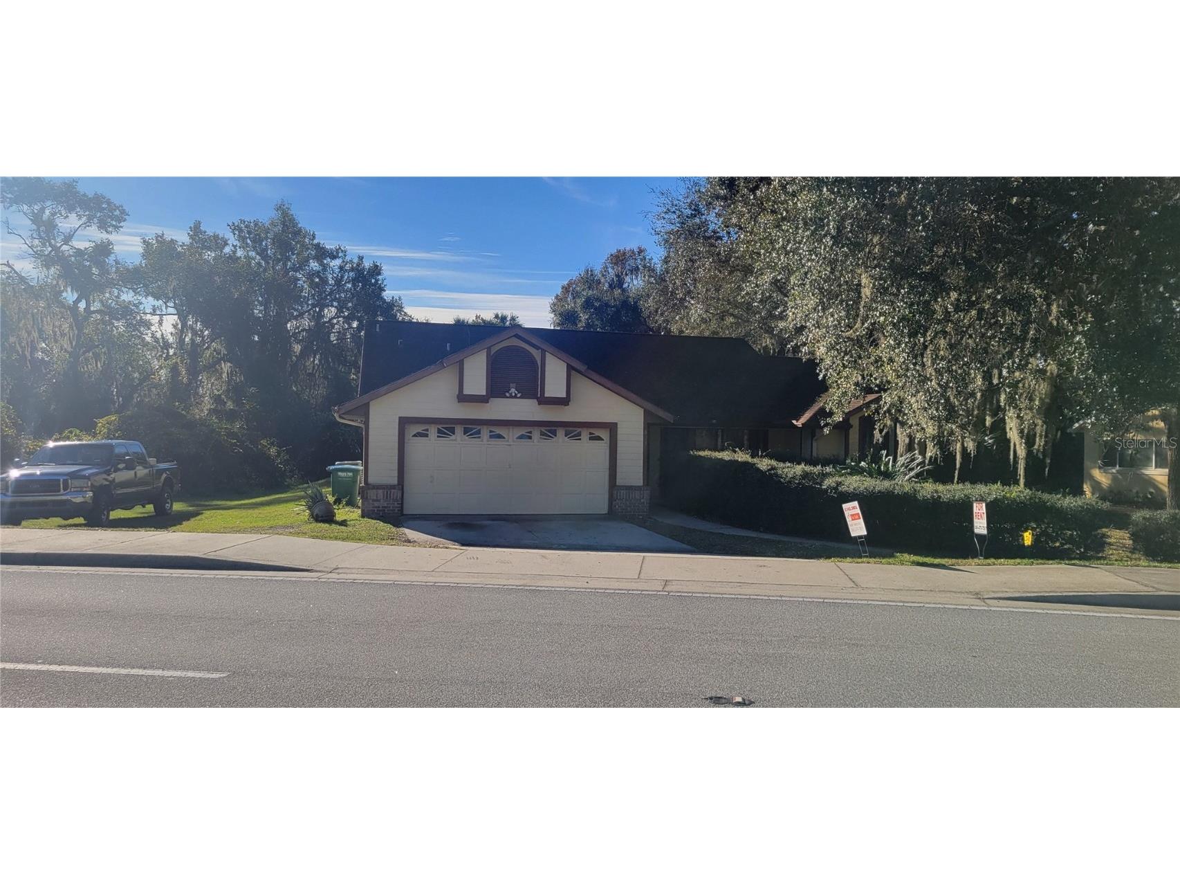 823 Debary Avenue Deltona FL 32725 V4933835 image1