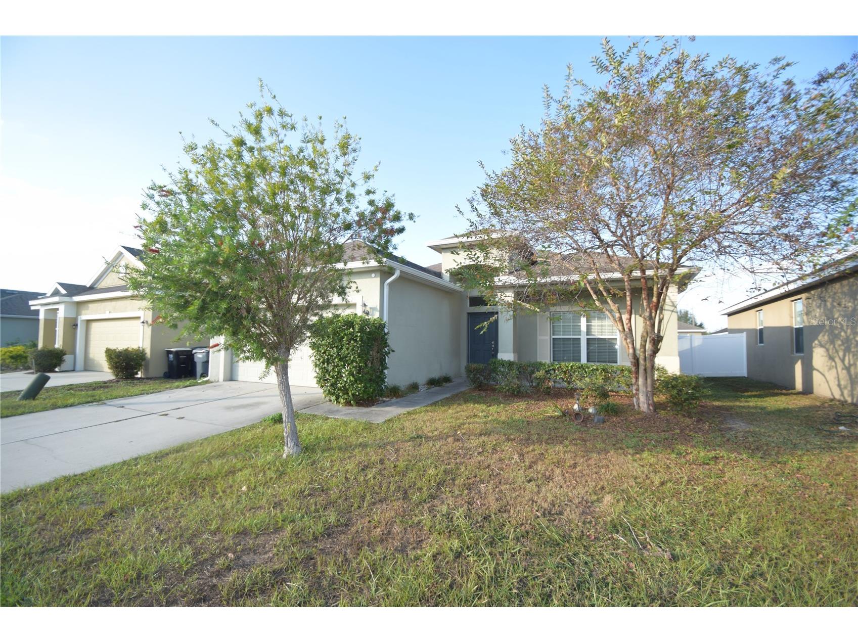 823 Krenson Woods Lane Lakeland FL 33813 L4958023 image1