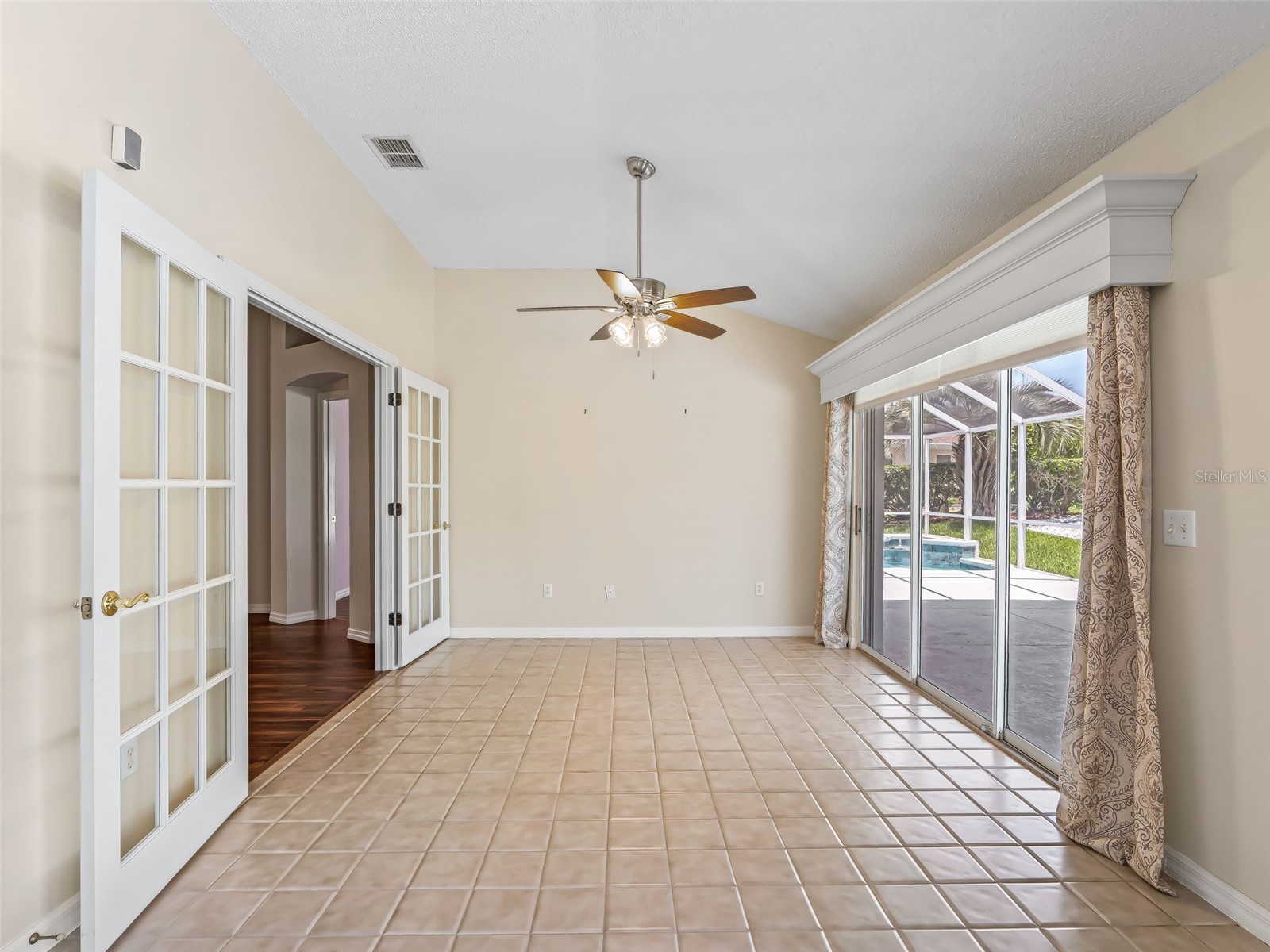823 San Salvador Drive The Villages FL 32159 G5115443 image8