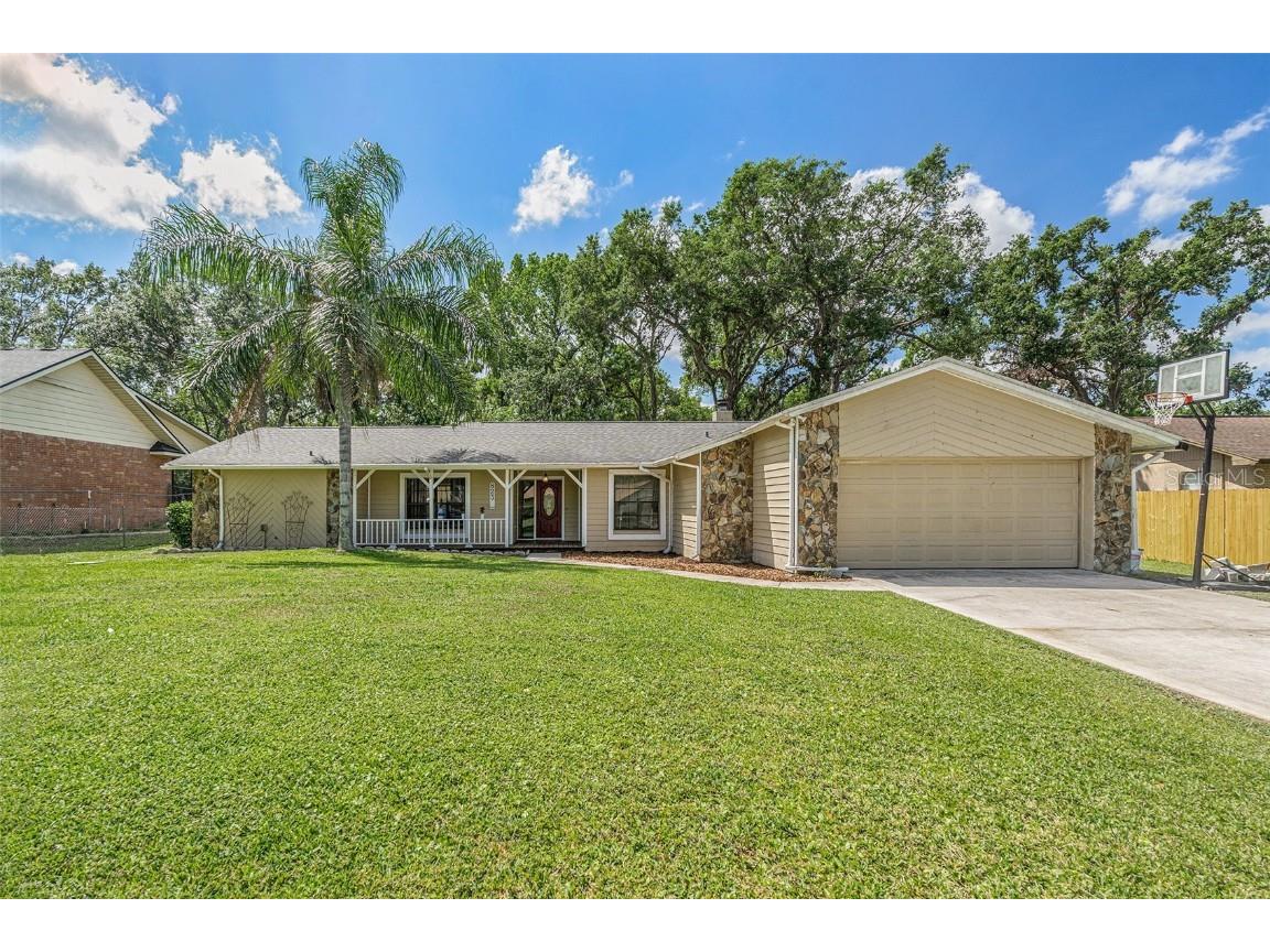823 Scenic Heights Drive Brandon FL 33511 TB8338241 image1