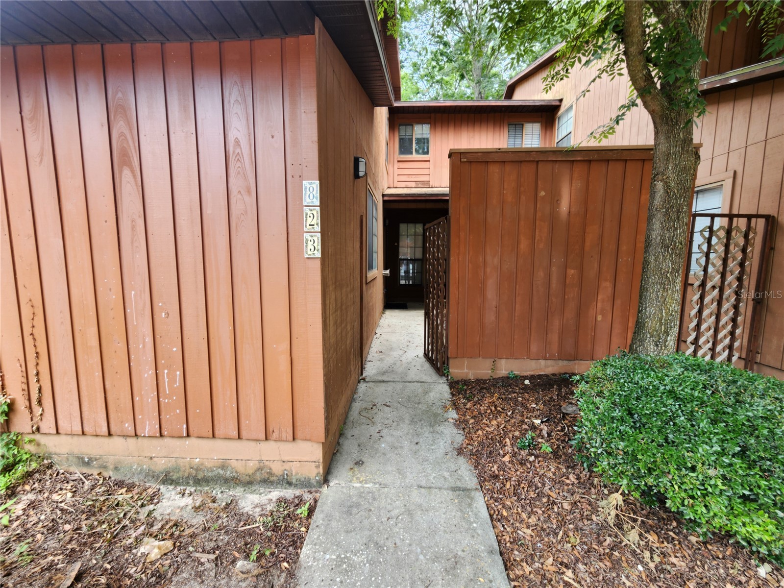 823 SW 58th Terrace Gainesville FL 32607 OM725995 image2