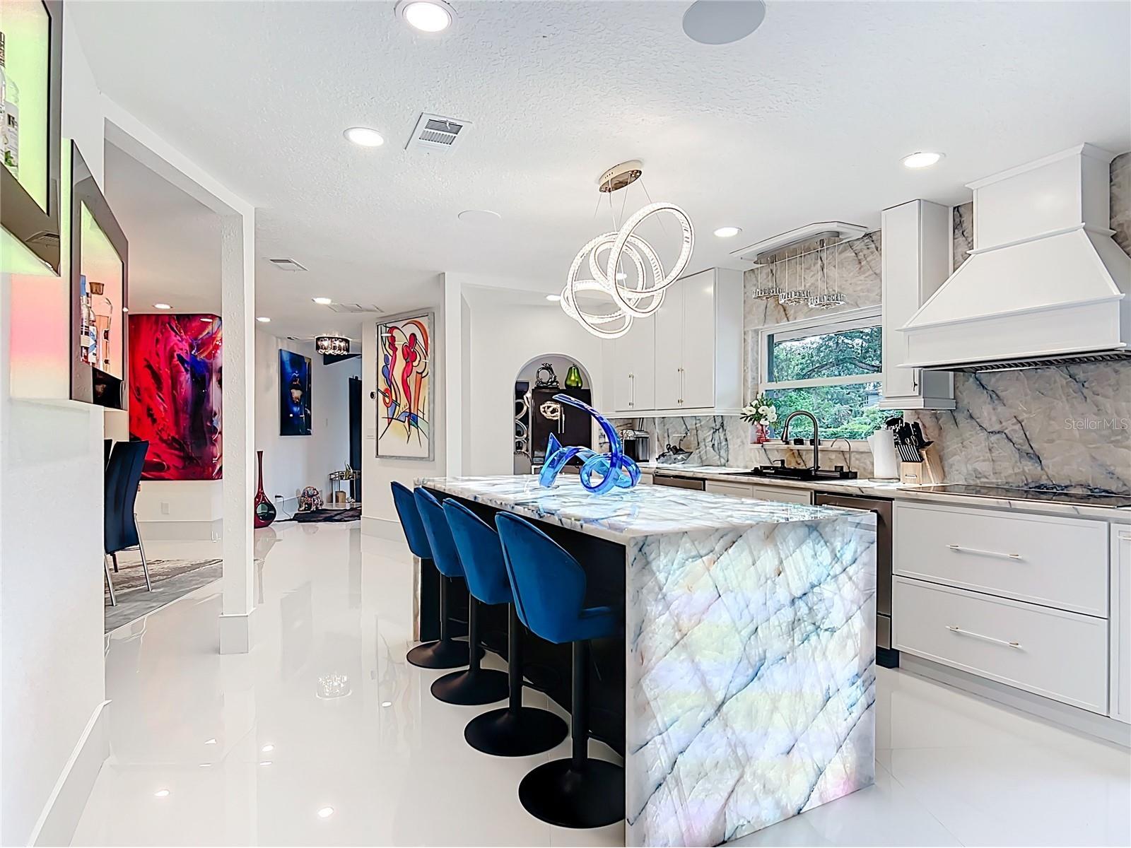 823 SW Kings Bay Drive Crystal River FL 34429 - THREE SISTERS SPRINGS TB8467854 image5