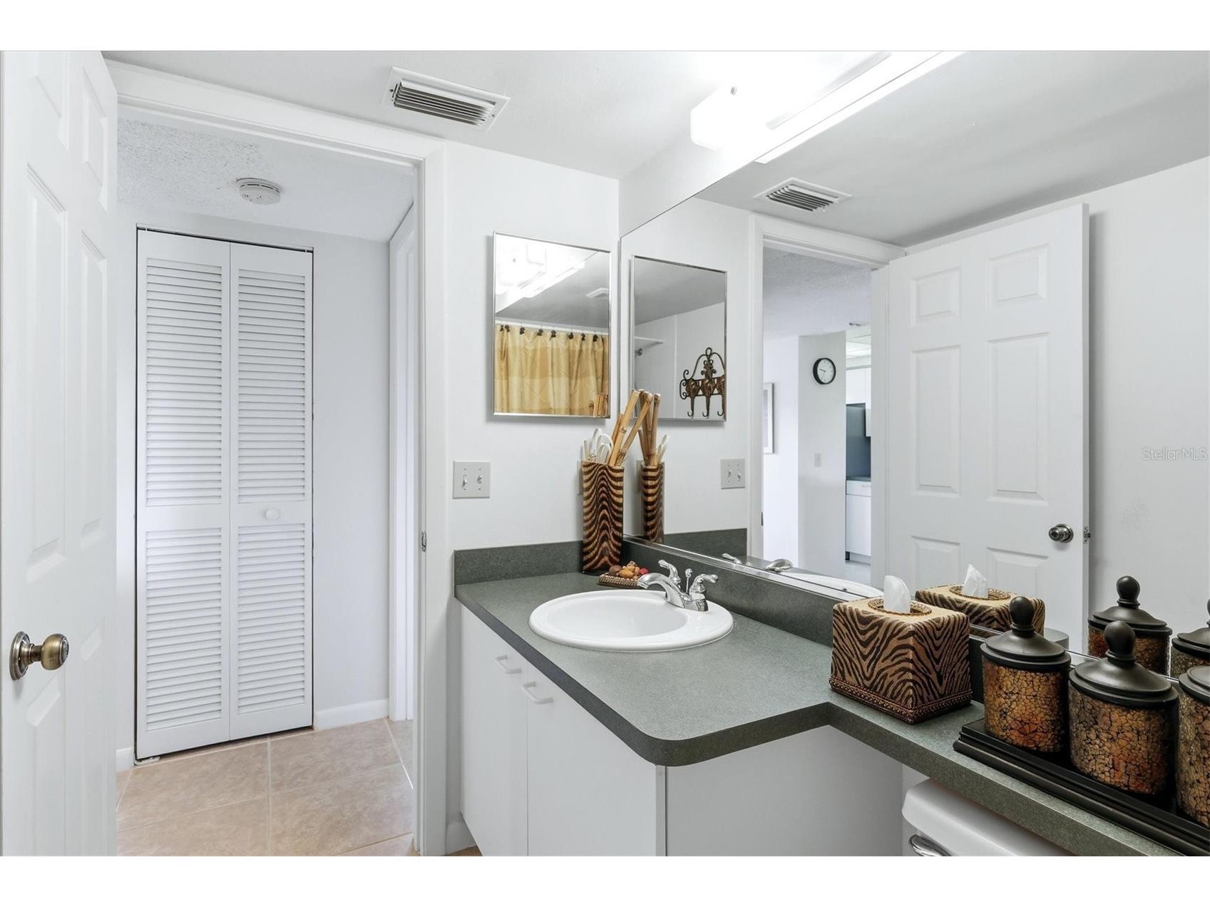 823 Wexford Boulevard #823 Venice FL 34293 A4689408 image25