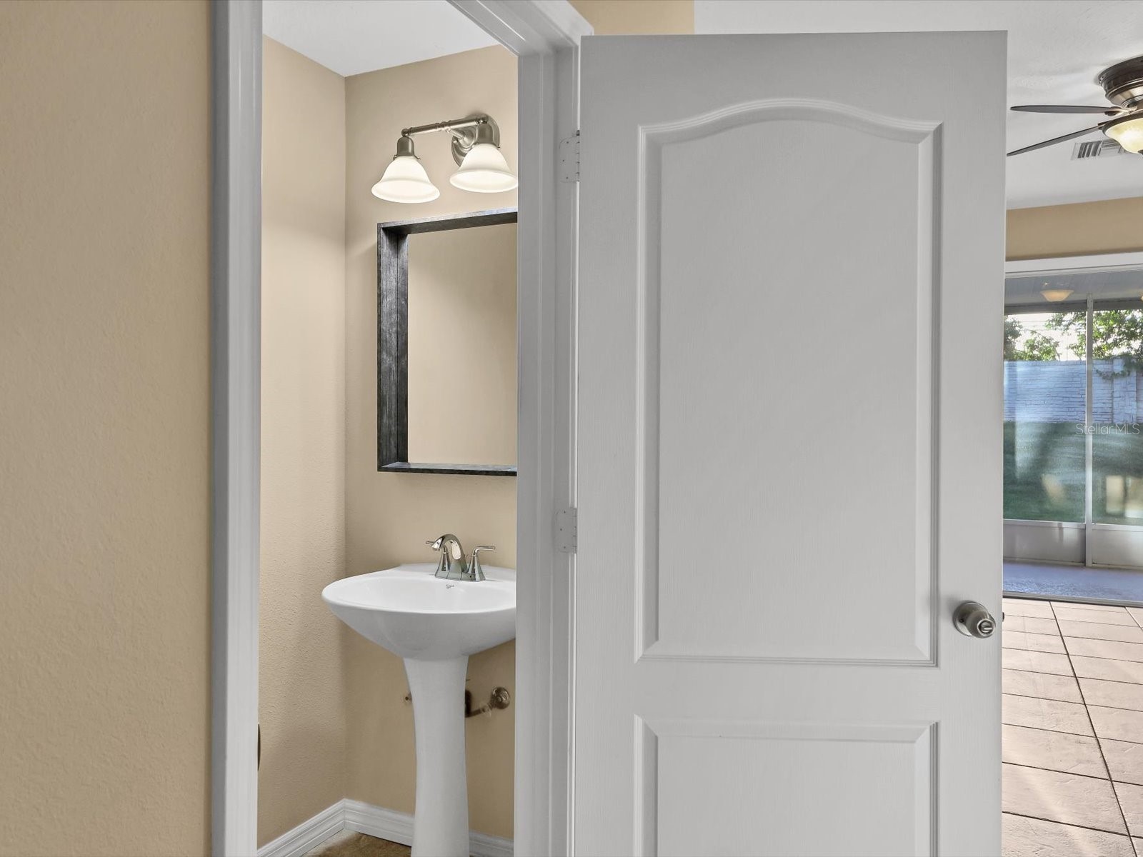 8230 72nd Street E Bradenton FL 34201 A4664398 image12