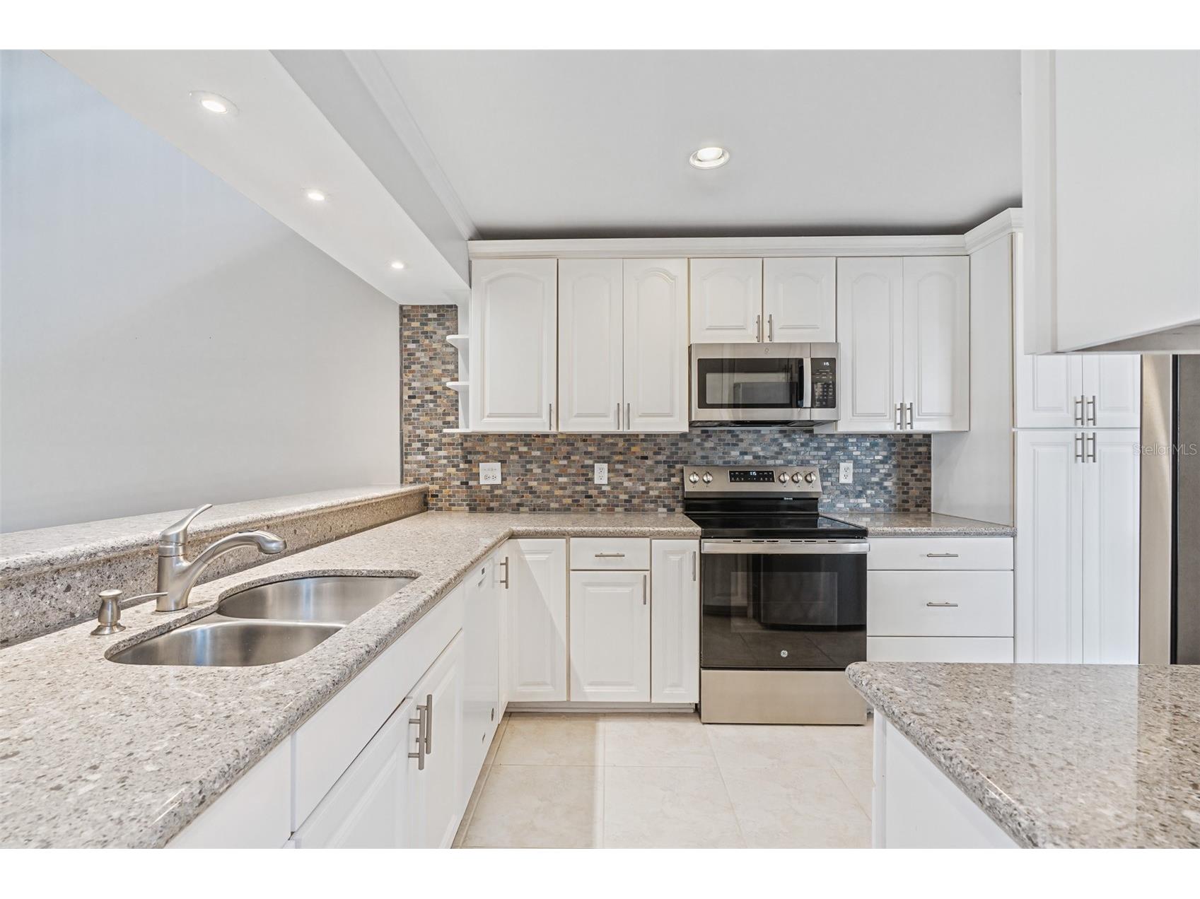 8230 Ambrose Cove Way Orlando FL 32819 O6385454 image22