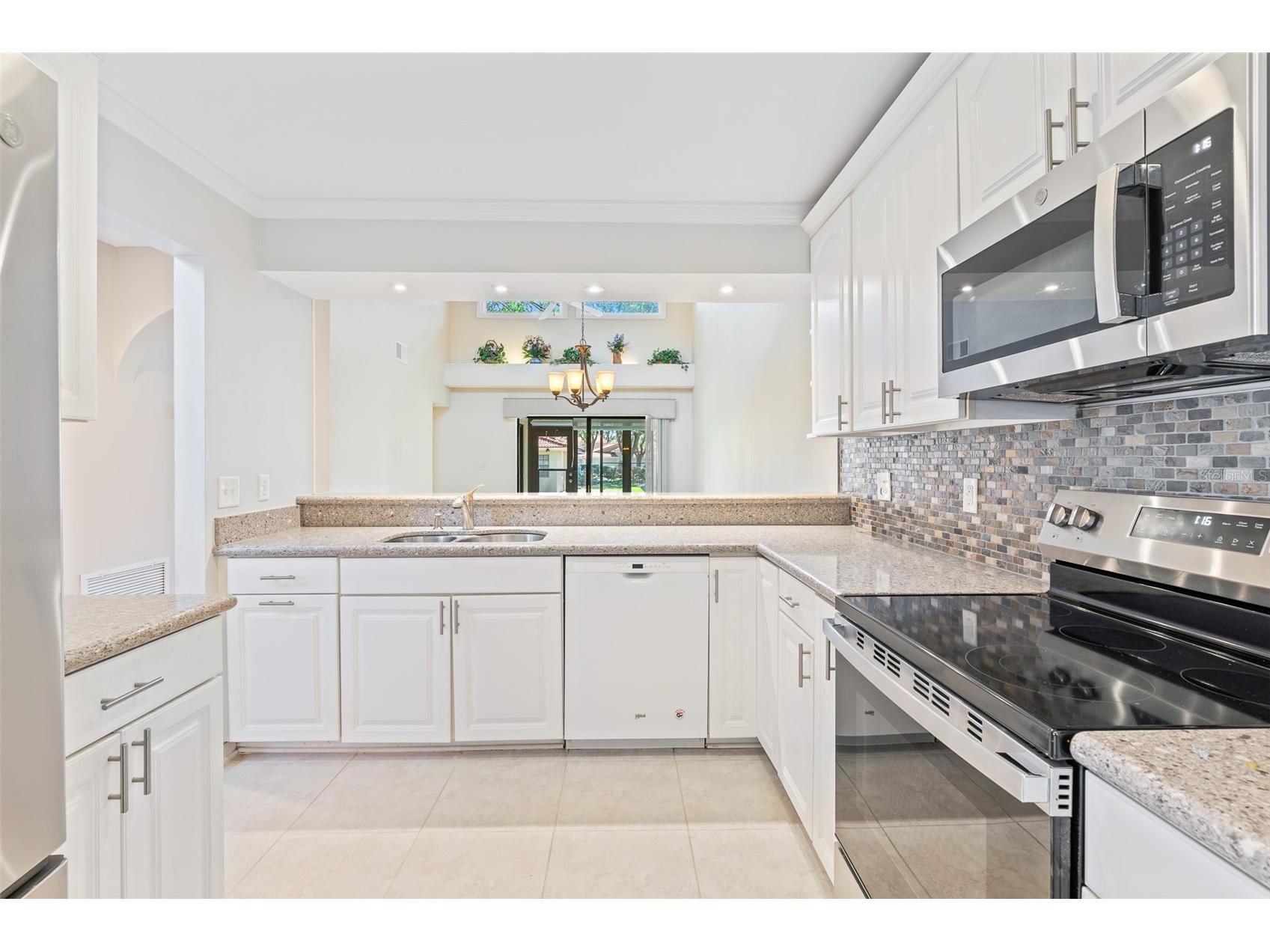 8230 Ambrose Cove Way Orlando FL 32819 O6385454 image24