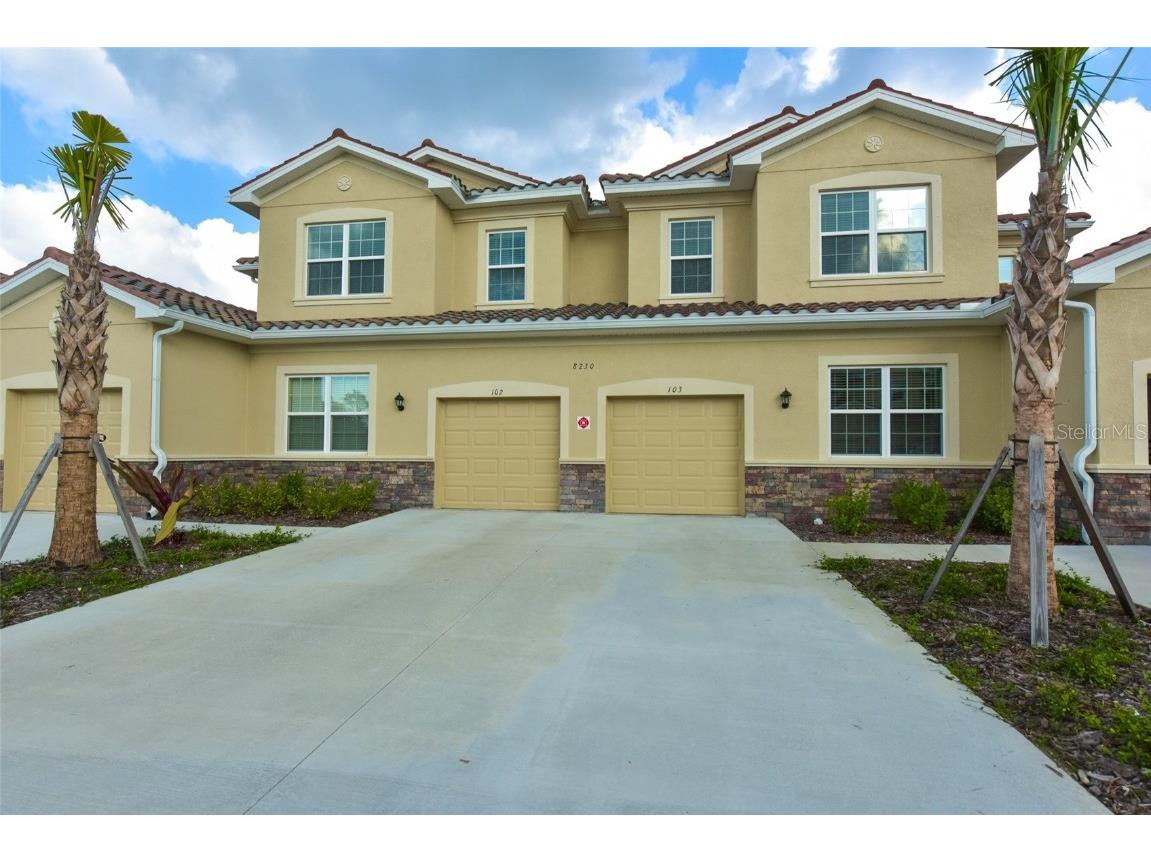 8230 Enclave Way #103 Sarasota FL 34243 A4576626 image1
