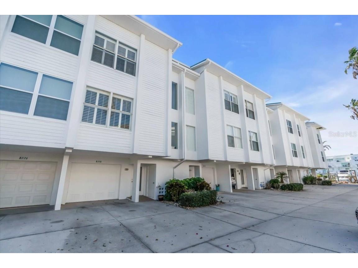 8230 Harborside Circle Englewood FL 34224 N6136944 image2