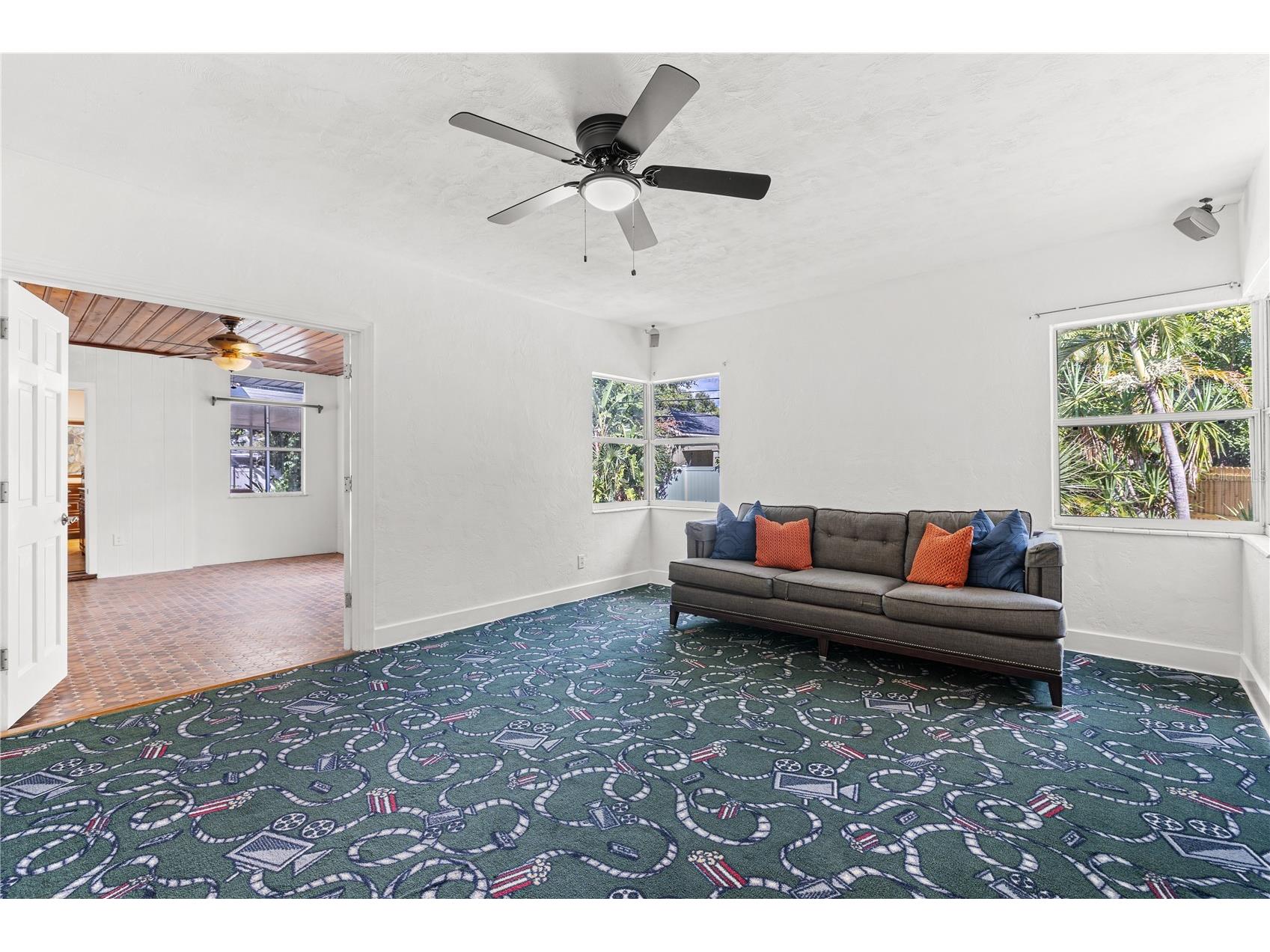 8231 36th Avenue N Saint Petersburg FL 33710 TB8443041 image23