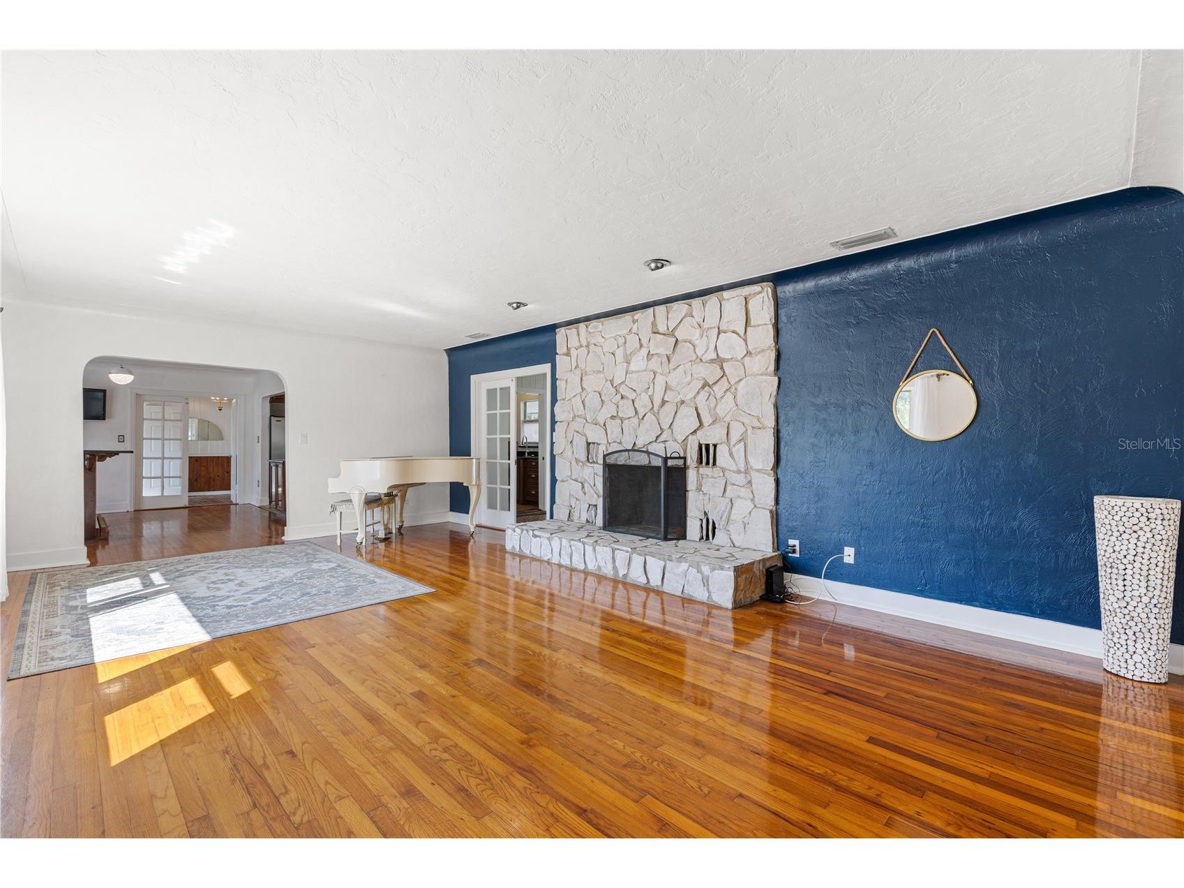 8231 36th Avenue N Saint Petersburg FL 33710 TB8443041 image6