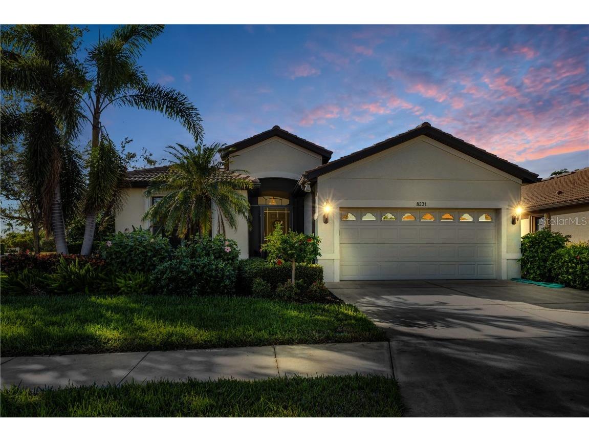 8231 Stirling Falls Circle Sarasota FL 34243 A4629634 image1
