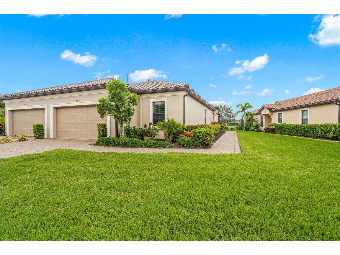 8231 Varenna Drive Sarasota FL 34231 A4574443 image1