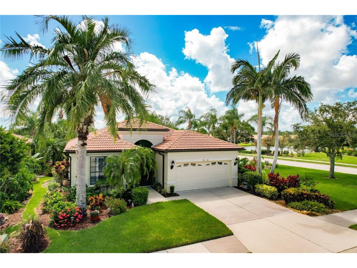 8232 Stirling Falls Circle Sarasota FL 34243 A4575290 image1