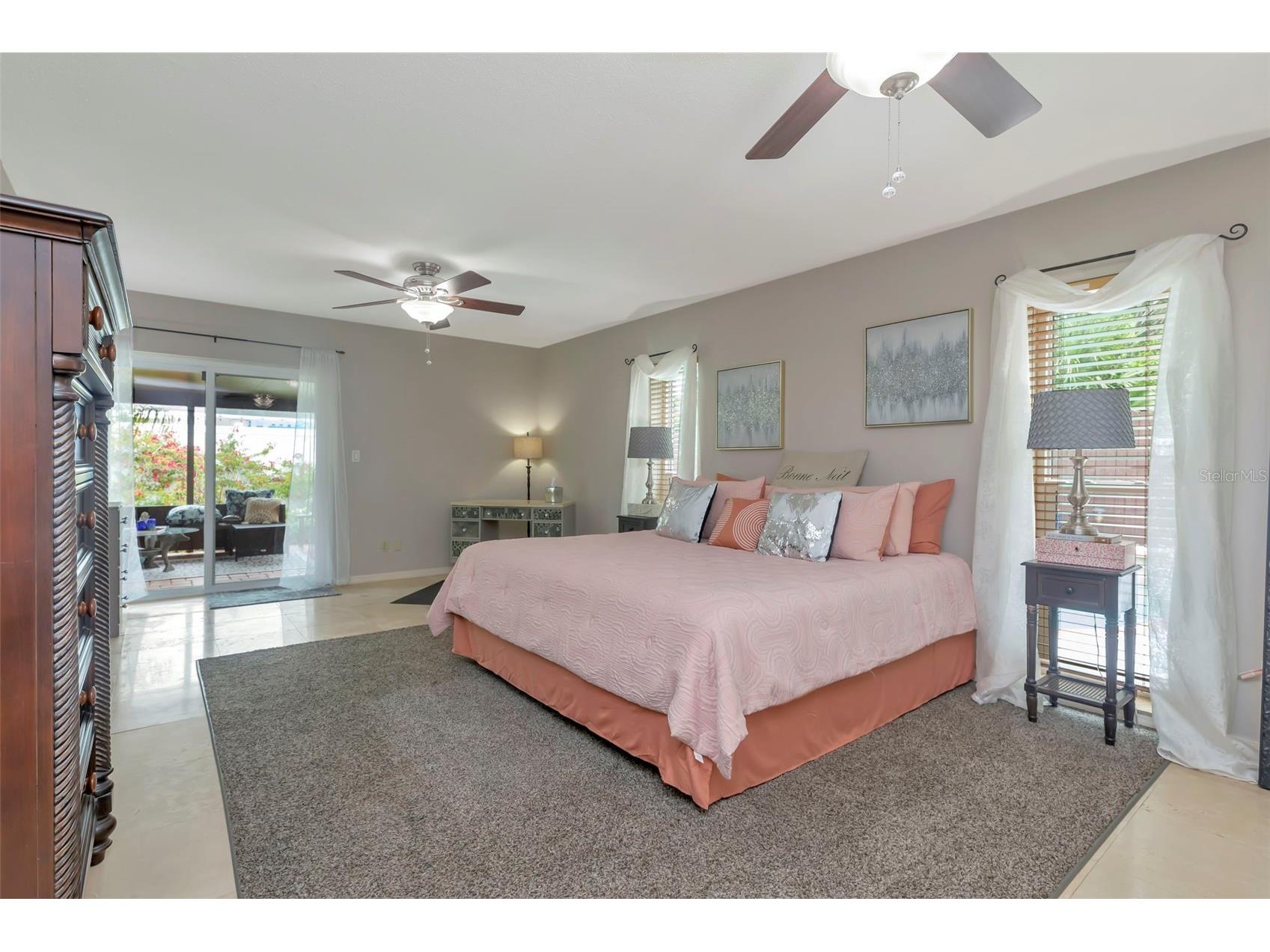 8233 Forest Circle Seminole FL 33776 TB8494962 image27