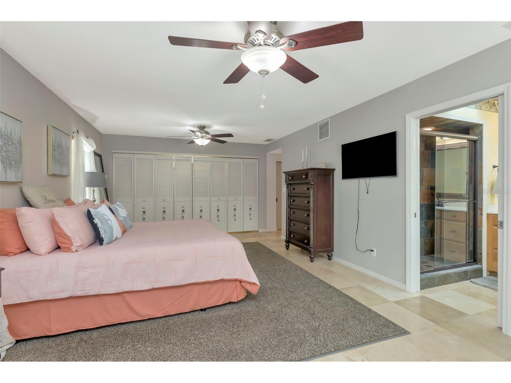 8233 Forest Circle Seminole FL 33776 TB8494962 image29