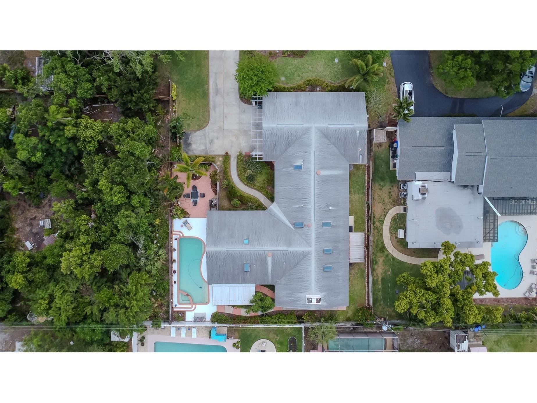 8233 Forest Circle Seminole FL 33776 TB8494962 image3