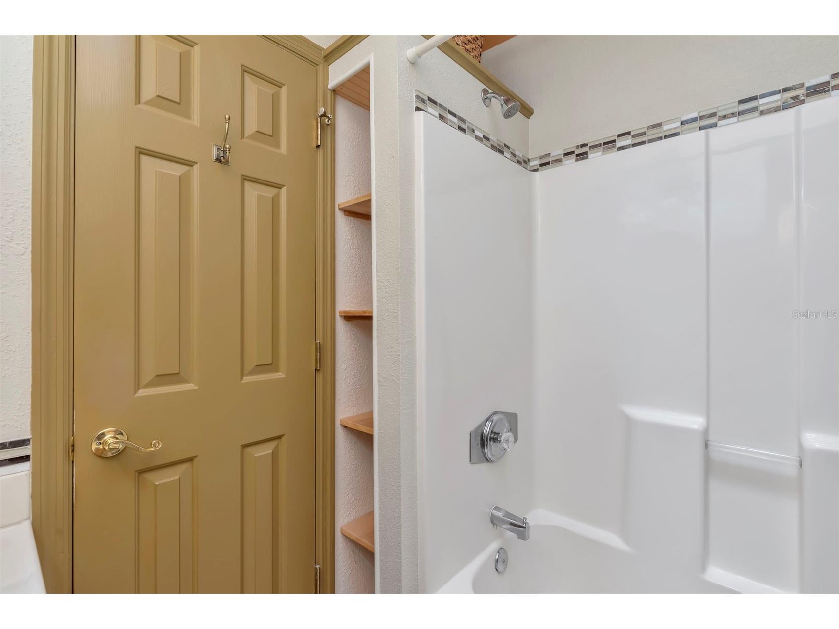 8233 Forest Circle Seminole FL 33776 TB8494962 image36