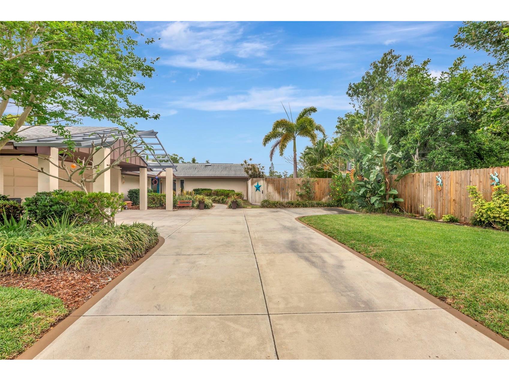 8233 Forest Circle Seminole FL 33776 TB8494962 image55