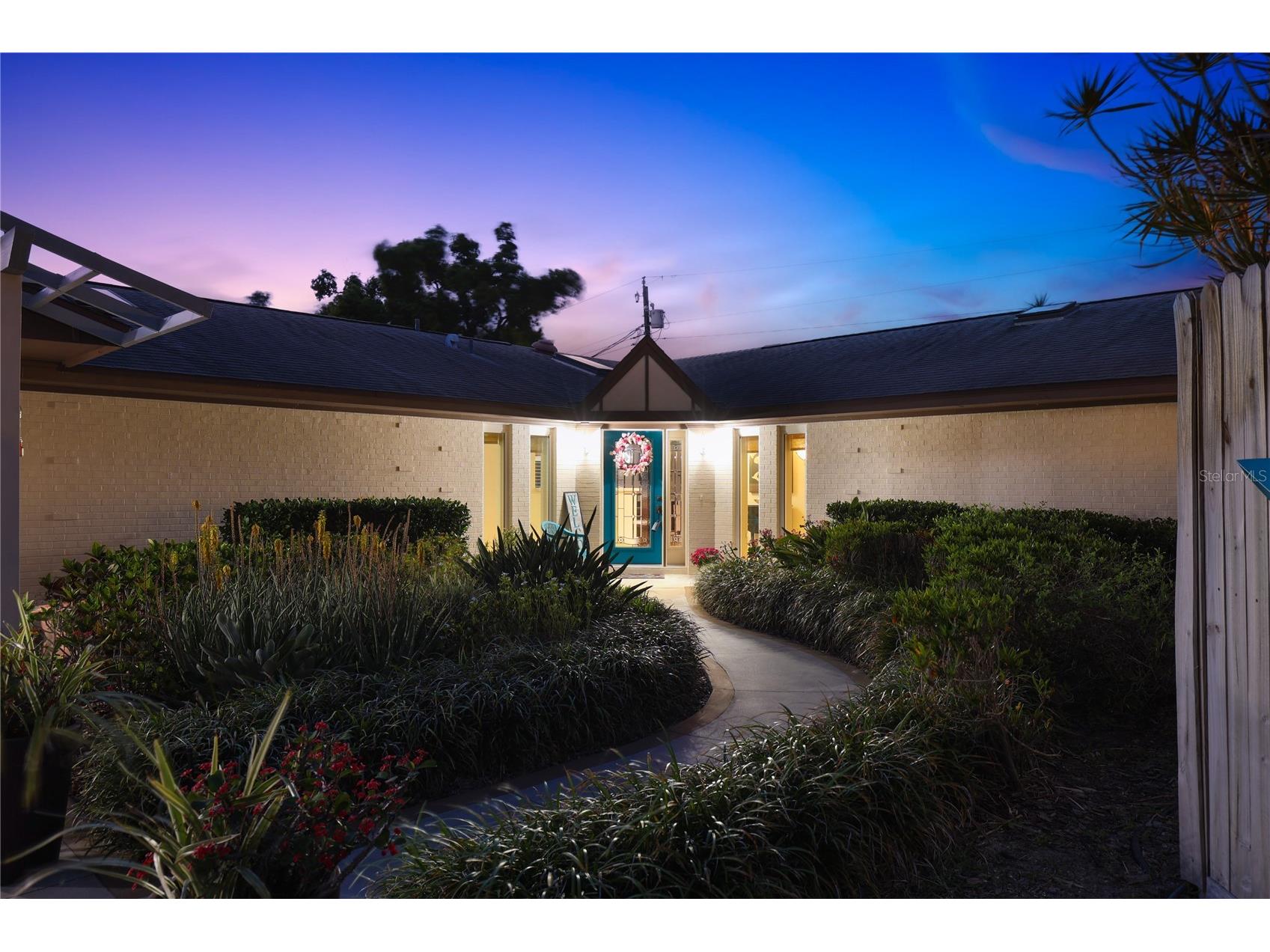 8233 Forest Circle Seminole FL 33776 TB8494962 image63